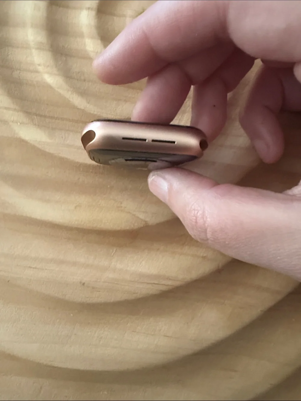 Rose Gold Series 5 Apple Watch 40mm